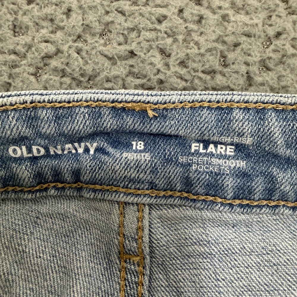Old Navy Jeans Womens 18 Petite Extra High-Rise Flare Light Wash Blue Denim - Picture 6 of 14